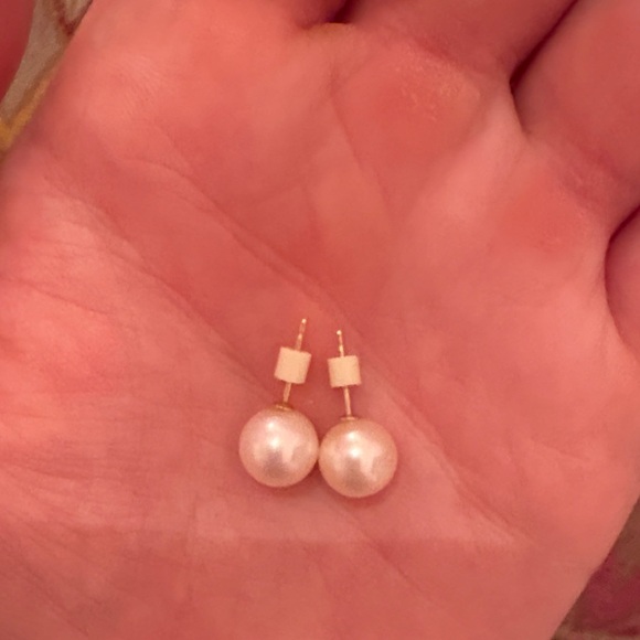 Elegant Real Pearl Drop Post Earrings - Picture 3 of 3